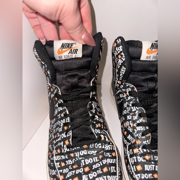 Nike Authenticated Air Force 1 High Tops Black and Orange Just Do It Size 7 - Picture 5 of 17